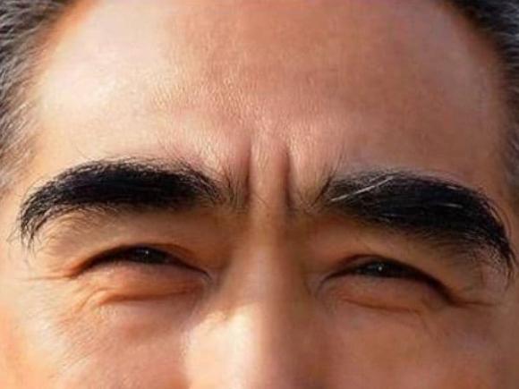 Người xưa từng dạy rằng: 'Lông mày dài hơn vạn thạch lương, giàu sang trường thọ khó ai bằng', câu nói này mang ý nghĩa gì?