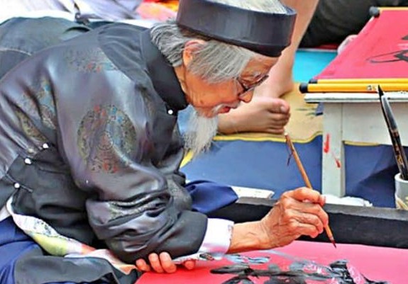 3 mẹo 'cầu tài lộc' cực linh nghiệm giúp gia chủ đầu năm 'phất như diều gặp gió'