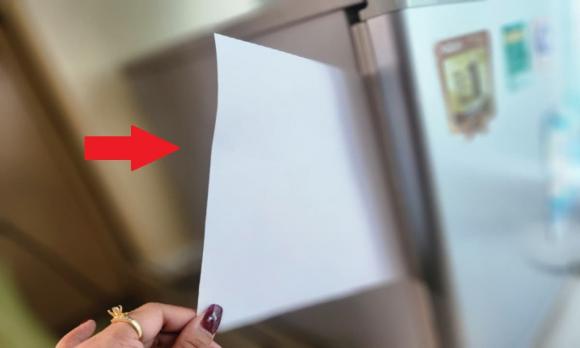 Lấy 1 tờ giấy để trong tủ lạnh, tiết kiệm cả triệu tiền điện mỗi năm