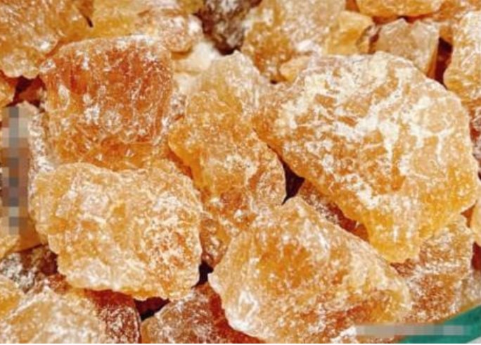 Đường phèn màu vàng và màu trắng khác nhau thế nào? Lời khuyên từ chuyên gia ngành đường