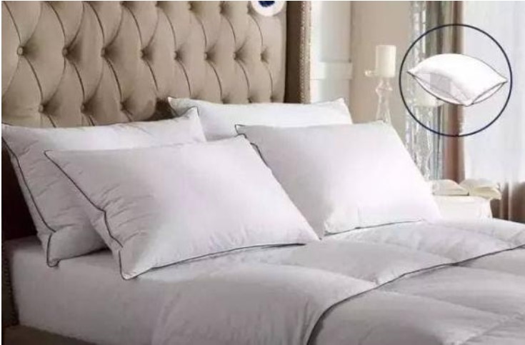 Vì sao khách sạn luôn luôn có 4 gối? Chuyên gia 'vạch trần' sai lầm tai hại khi sử dụng