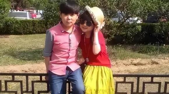 Người đẹp cao 1m3 kết hôn với chàng trai cao 1m48, sau khi kết hôn người chồng đột nhiên cao lên nhưng họ lại chia tay trong mối quan hệ không mấy tốt đẹp