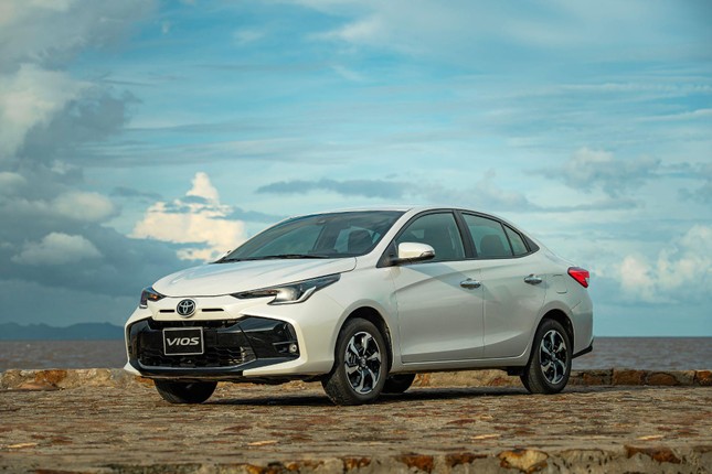 Toyota Vios: Sedan bán chạy nhất Việt Nam 2024