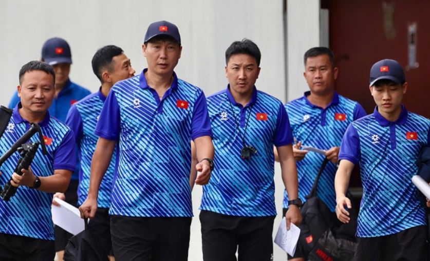 Trợ lý HLV Kim Sang-sik chính thức chia tay ĐT Việt Nam, VFF lập tức chốt người thay thế