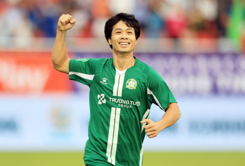 Bị HLV Kim Sang Sik ngó lơ, Công Phượng bất ngờ đứng trước cơ hội xuất ngoại Hàn Quốc lần thứ hai