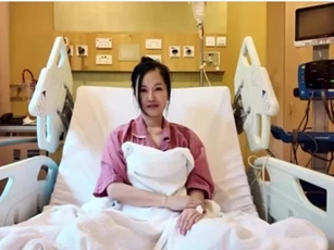 Thông tin mới về sức khỏe của diva Hồng Nhung sau khi điều trị ung thư tại Singapore