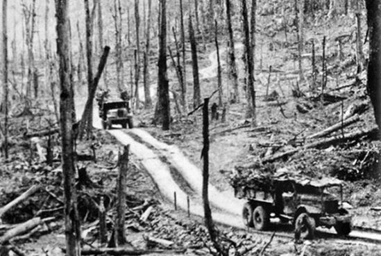 Con đường nào là ‘huyền thoại thời chiến, huyết mạch thời bình', kì tích vĩ đại của nhân dân Việt Nam?