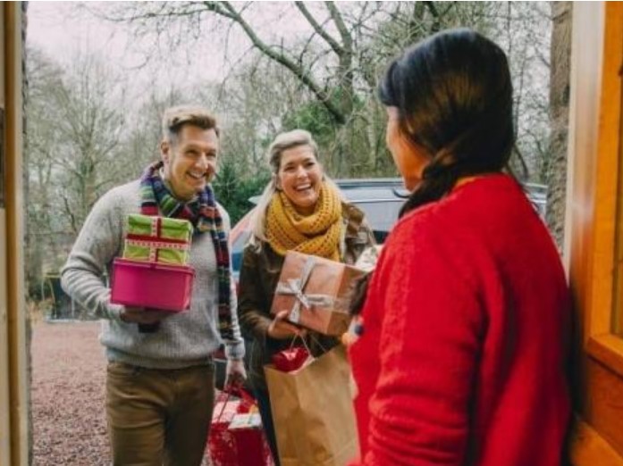 &#x27;4 v&#x1ECB; kh&#xE1;ch v&#xE0;o nh&#xE0;, phong th&#x1EE7;y &#x111;&#x1EBF;n t&#x1EF1; nhi&#xEA;n&#x27;: Khi 4 ki&#x1EC3;u kh&#xE1;ch &#x111;&#x1EBF;n th&#x103;m, ng&#xF4;i nh&#xE0; ng&#xE0;y c&#xE0;ng t&#x1ED1;t &#x111;&#x1EB9;p h&#x1A1;n