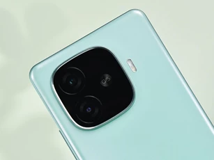 Smartphone gaming cấu hình ‘siêu khủng’, pin 6.400mAh, sạc 80W, giá ‘hạt dẻ’