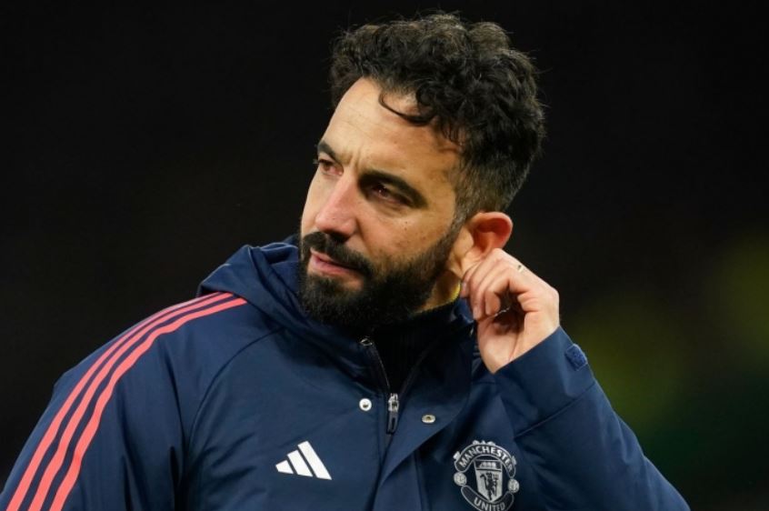 Ruben Amorim n&#xF3;i th&#x1EB3;ng sai l&#x1EA7;m c&#x1EE7;a Sir Jim Ratcliffe, x&#xE1;c nh&#x1EAD;n kh&#x1EA3; n&#x103;ng b&#x1ECB; Man United sa th&#x1EA3;i