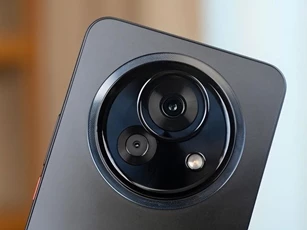 Smartphone chip Snapdragon 7s Gen 2, RAM 12 GB, tích hợp AI, pin 6.000mAh, giá rẻ bất ngờ