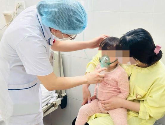Cúm A hoành hành đáng sợ, bác sĩ nhấn mạnh trẻ có bệnh lý này dễ gặp biến chứng nguy hiểm