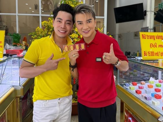 Phản ứng bất ngờ của Đàm Vĩnh Hưng giữa lúc mạng xã hội đồn thổi về hình ảnh bàn chân 1 ngón