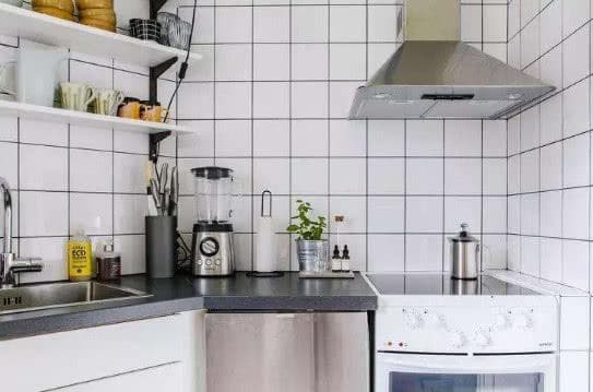 Tường bếp dính dầu mỡ, không cần nước vẫn sạch bong? Bí kíp đánh bay vết ố vàng, trả lại vẻ trắng sáng như mới cho căn bếp