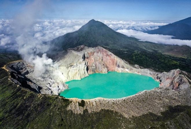Cơ quan Vũ trụ châu Âu tiết lộ hình ảnh hồ núi lửa ‘ma quái’, sự thật còn kinh dị hơn tưởng tượng
