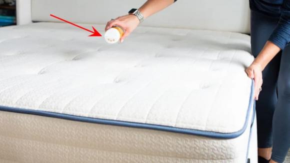 Mẹo làm sạch đệm không cần giặt, chỉ cần 1 thao tác nhỏ là đệm hết bụi bẩn, sạch thơm như mới