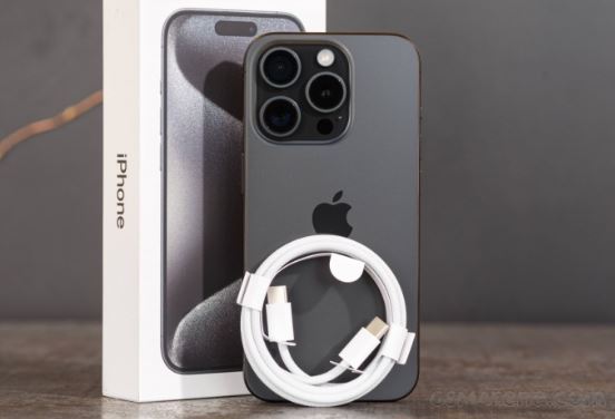 Khách Việt đổ xô mua iPhone 15 Pro giá rẻ sau Tết 2025, trang bị xịn không kém nhiều iPhone 16 Pro Max