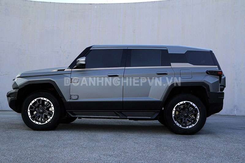 SUV địa hình siêu hầm hố, công suất 1.088 mã lực, giá hơn 2 tỷ đồng