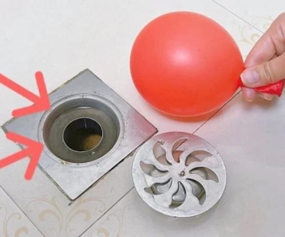 Nhiều người đặt một quả bóng bay trong nhà vệ sinh, để làm gì? Hóa ra vì 2 lý do quan trọng!