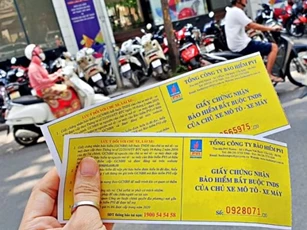 Mọi người chú ý mua bảo hiểm xe máy mà không làm việc này vẫn bị CSGT phạt như người không có