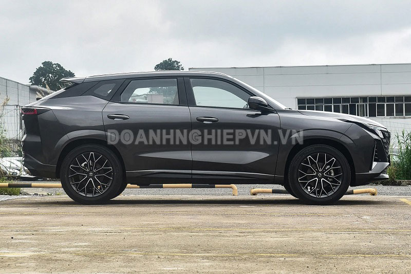 SUV cùng phân khúc với Mazda CX-5, siêu tiết kiệm xăng, giá chỉ hơn 400 triệu đồng