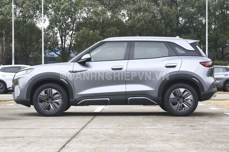 Hãng xe vừa vào Việt Nam giới thiệu SUV cùng phân khúc với Mitsubishi Xforce, công suất 176 mã lực, giá gần 330 triệu đồng