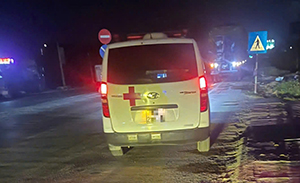 Mức phạt nào cho tài xế xe cứu thương hú còi, bật đèn ưu tiên khi không chở bệnh nhân?