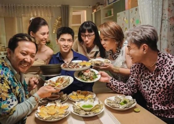 Doanh thu của phim điện ảnh Bộ Tứ Báo Thủ cán mốc 300 tỷ, Trấn Thành 'bỏ túi' được bao nhiêu tiền?