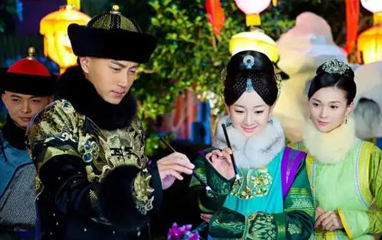 Khi quân Thanh tiến vào Trung Nguyên, Đa Nhĩ Cổn hỏi một đạo sĩ: "Nhà Thanh khi nào sẽ diệt vong?" Lời tiên tri của đạo sĩ khiến ông hoài nghi chính mình