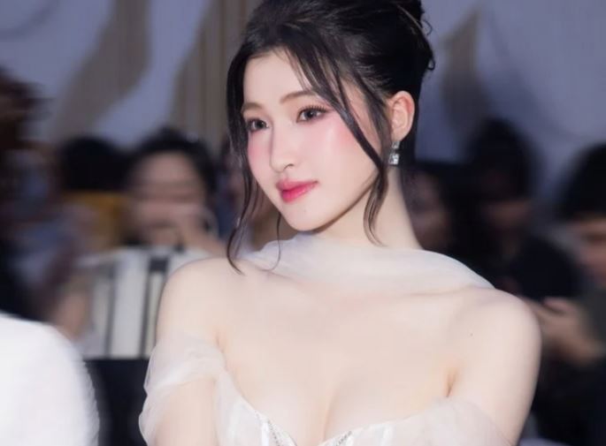 Phương Nhi có động thái vô cùng táo bạo sau khi bị bắt gặp cùng chồng thiếu gia đi du lịch Nhật Bản