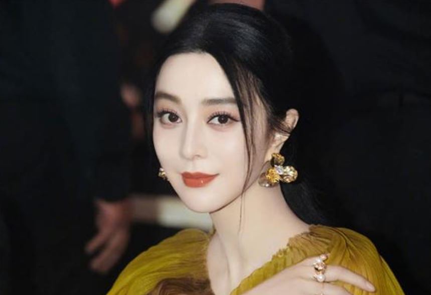 Top 10 mỹ nhân Hoa ngữ, ai là “Bạch nguyệt quang” trong tâm trí bạn? Netizen: Chỉ có trẻ con mới đưa ra lựa chọn