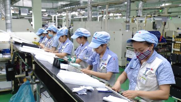 Năm 2025, lao động nữ cần đóng bao nhiêu năm BHXH bắt buộc để được hưởng tỷ lệ lương hưu cao nhất?