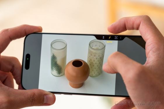 iPhone 16 giảm mạnh gần 5 triệu ‘đón đầu’ Galaxy S25, AI thông minh không kém iPhone 16 Pro Max