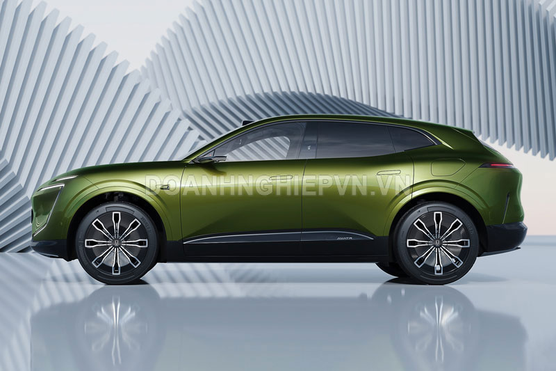 Xe gầm cao đẹp ngang siêu xe, công suất 598 mã lực, giá hơn 700 triệu đồng