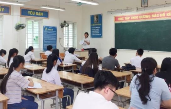 Giáo viên dạy thêm không đăng kí giấy phép kinh doanh sẽ bị phạt tới 100 triệu đồng