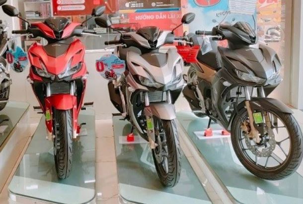 Giá xe Honda Winner X giữa tháng 2/2025 rẻ như 'rau', khách Việt ùn ùn mua thay Yamaha Exciter