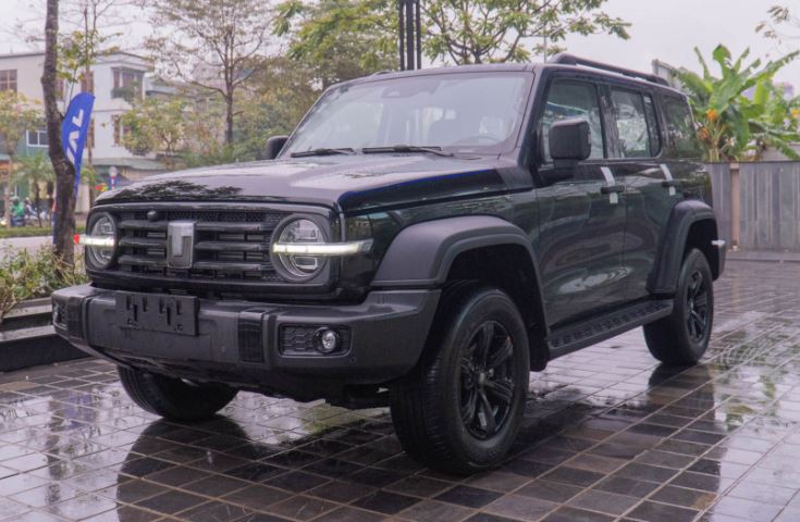 GWM Tank 300 cập bến đại lý Việt: Có cả máy xăng và hybrid, ngày ra mắt đã gần kề?