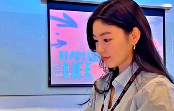 Lọ Lem học ngành gì?