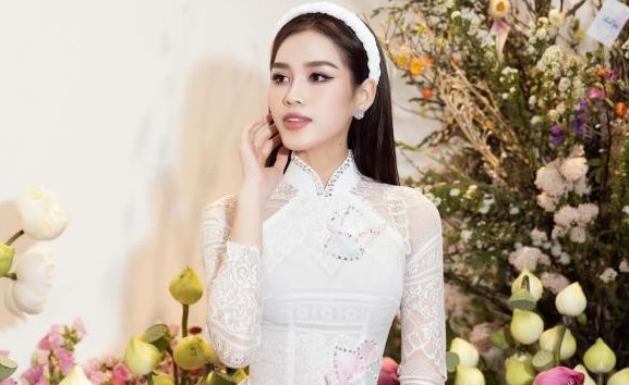 Đỗ Thị Hà lại lộ hint quan trọng giữa tin cưới thiếu gia hào môn