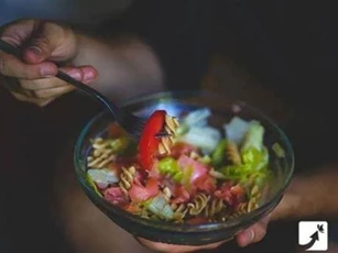 Không nên cho '3 thứ này' vào tủ lạnh, sẽ làm giảm tuổi thọ của tủ lạnh và gây 'nguy hiểm', giờ bỏ ra cũng chưa muộn