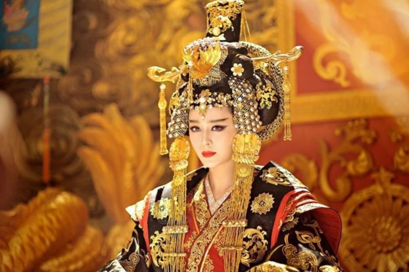 Địch Nhân Kiệt chỉ nói duy nhất 1 câu đã khiến Võ Tắc Thiên quyết định trả giang sơn lại cho họ Lý