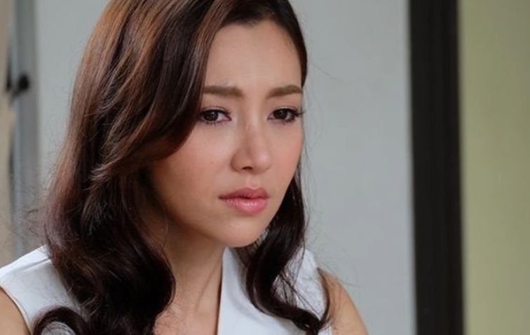 Nghi ng&#x1EDD; m&#x1EB9; ch&#x1ED3;ng &quot;&#x1EC9;m&quot; 2 c&#xE2;y v&#xE0;ng, t&#xF4;i h&#x1EAD;m h&#x1EF1;c su&#x1ED1;t 3 n&#x103;m cho &#x111;&#x1EBF;n khi th&#xF2; tay v&#xE0;o chi&#x1EBF;c &#xE1;o b&#xE0; ba s&#x1EDD;n r&#xE1;ch trong g&#xF3;c t&#x1EE7; m&#x1EDB;i v&#x1EE1; l&#x1EBD;