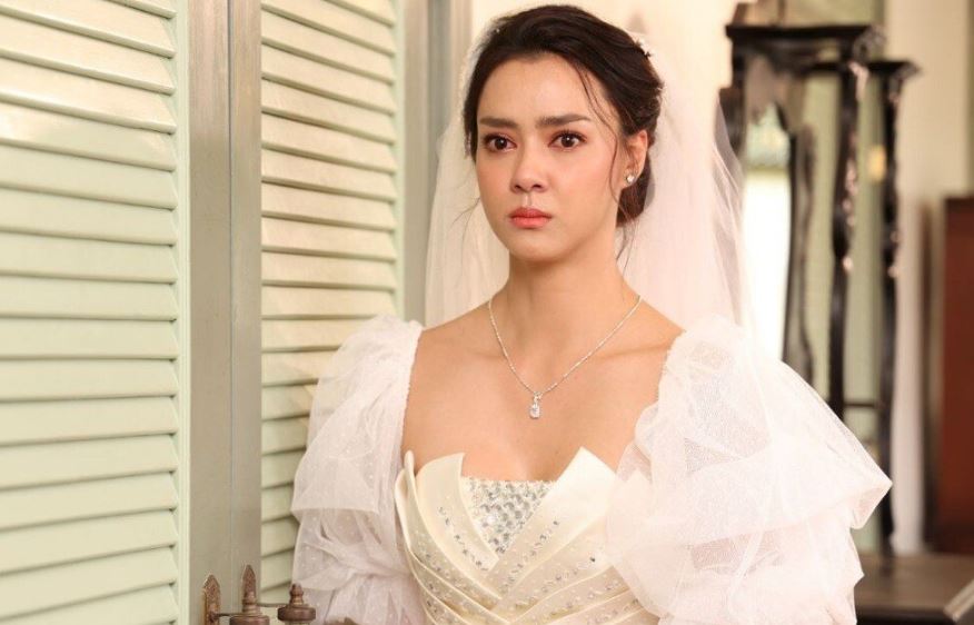 Bi kịch của mẹ chồng tương lai: Hủy cưới vì tôi "vô sinh", 4 năm sau bật khóc nức nở trước cổng nhà tôi