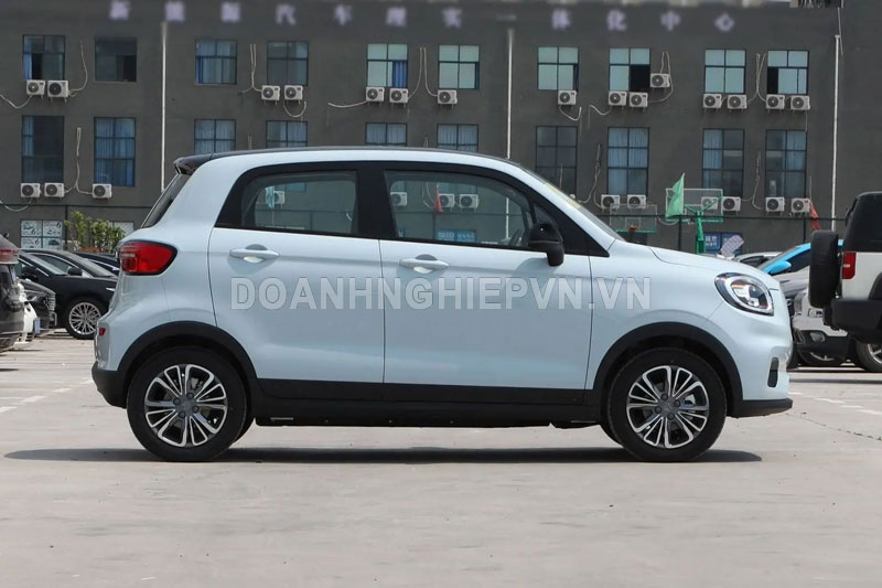 Xe hơi trang bị vượt trội Kia Morning, giá gần 200 triệu đồng