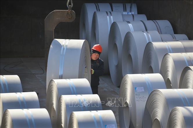 Trung Quốc trong vòng xoáy thuế thép và nhôm của Mỹ