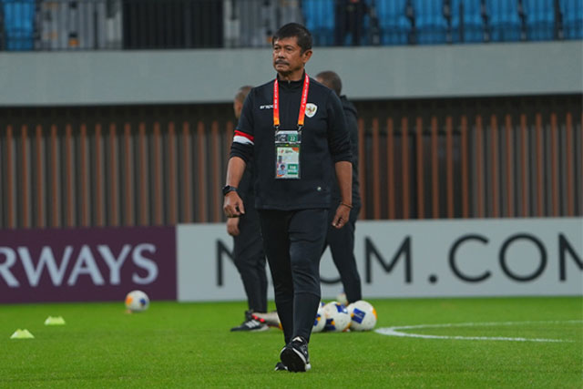 Indonesia sa thải ‘người hùng SEA Games’