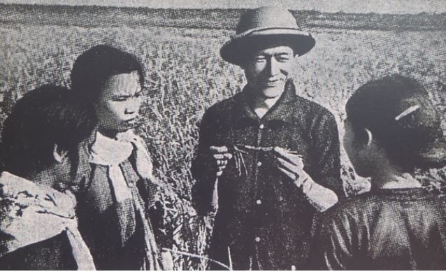 Nh&#xE0; b&#xE1;c h&#x1ECD;c Vi&#x1EC7;t Nam tr&#x1EDF; th&#xE0;nh ng&#x1B0;&#x1EDD;i n&#x1B0;&#x1EDB;c ngo&#xE0;i &#x111;&#x1EA7;u ti&#xEA;n v&#xE0; tr&#x1EBB; nh&#x1EA5;t &#x111;&#x1EA1;t h&#x1ECD;c v&#x1ECB; t&#x1ED1;i cao c&#x1EE7;a Nh&#x1EAD;t B&#x1EA3;n