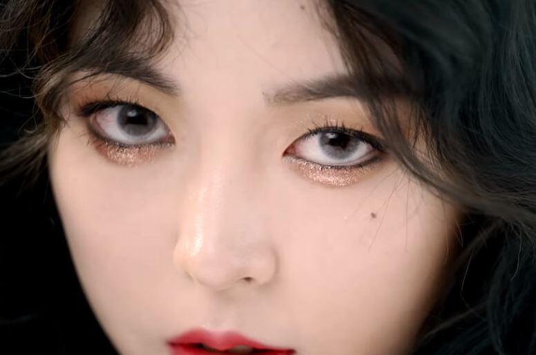 Nốt ruồi quanh mắt có ý nghĩa gì? Tốt hay xấu chủ yếu phụ thuộc vào màu sắc!