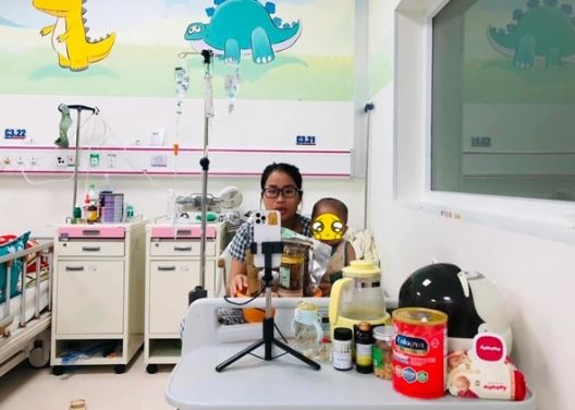 ‘Mẹ Bắp’, Phạm Thoại và câu chuyện từ thiện 16 tỷ đồng đang gây ‘sốt’ CĐM