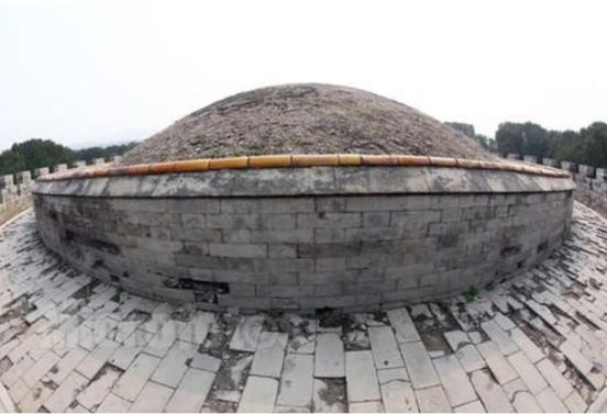 Tại sao trên lăng mộ Từ Hi Thái hậu cỏ không mọc nổi hơn 100 năm qua, bí mật được tiết lộ?